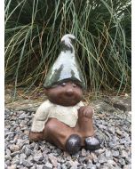  Have-Nisse-Gnom-Siddende-Med-Grøn-Hue 